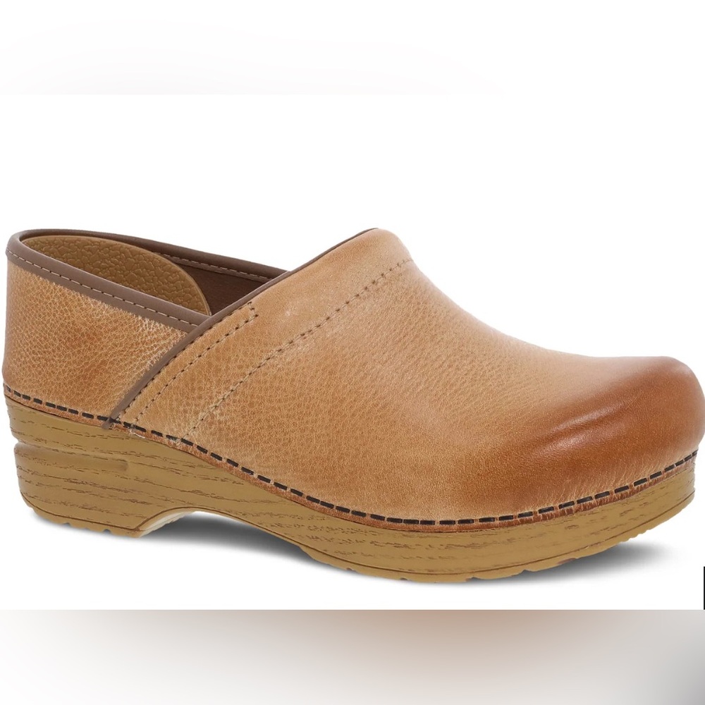 Women’s Professional Dansko Clog - Honey Brown